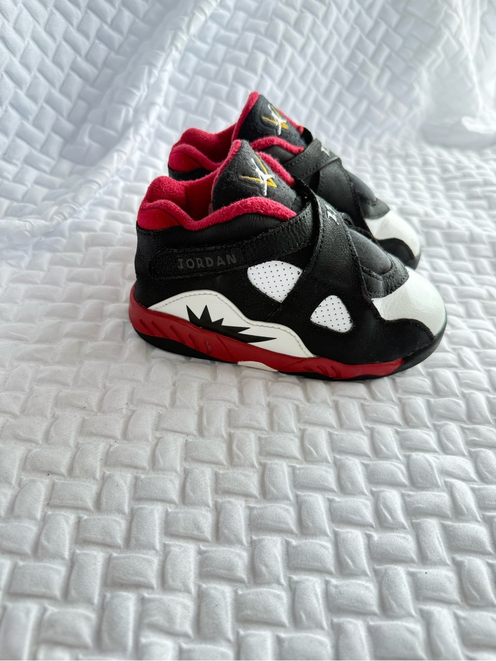 “SIZE 9C” Jordan 8 Retro Paprika White Canyon Gold Black